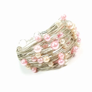 Pink pearls bracelet, string of pearls bracelet, natural raw linen bracelet, statement bracelet pearls, dainty rose bracelet