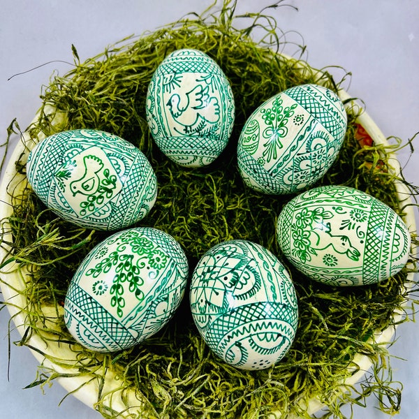 6 wooden eggs -Pysanky -Wooden eggs-Easter eggs in white-green color-Hand-painted wooden eggs-Hand-painted Easter eggs