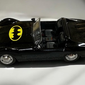 DC Comics Bat Car Convertible 4.25&quot;