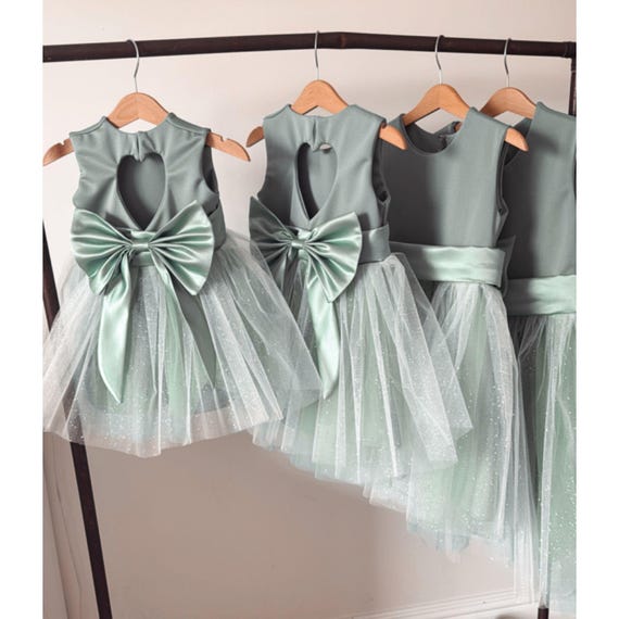 green emerald velvet dress Ball Gown Quinceanera Dress with Bow