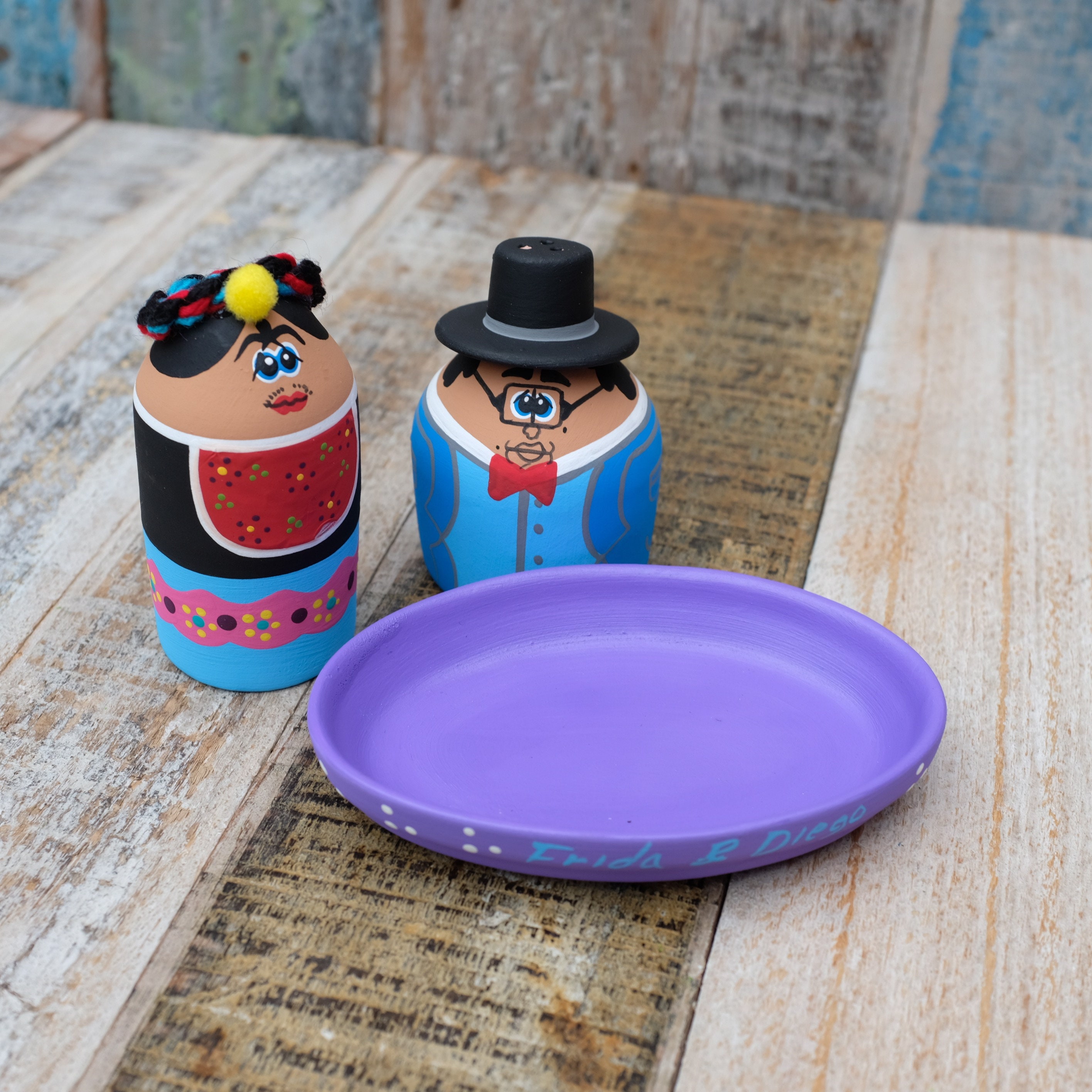 Amazon.com: Magnetic Mexican Kissing Couple Collectible