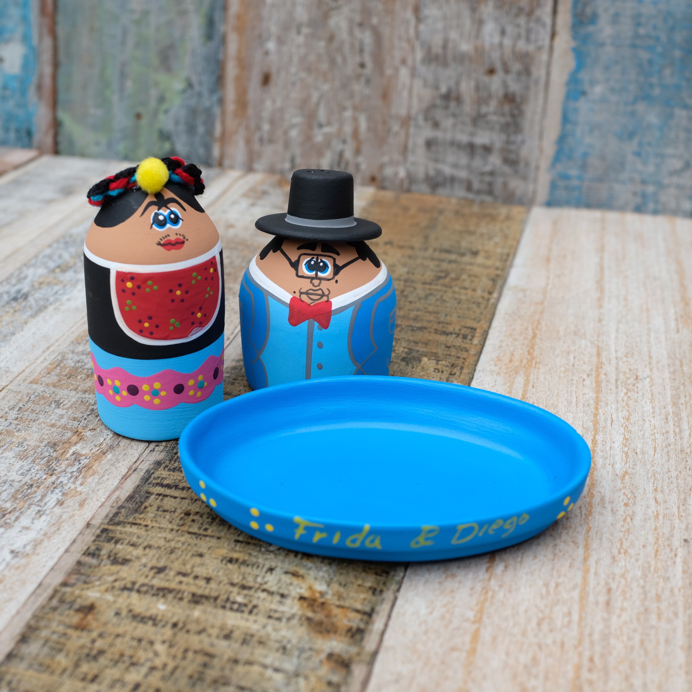 Mexican salt&pepper il_fullxfull.3263185806_6h45.jpg