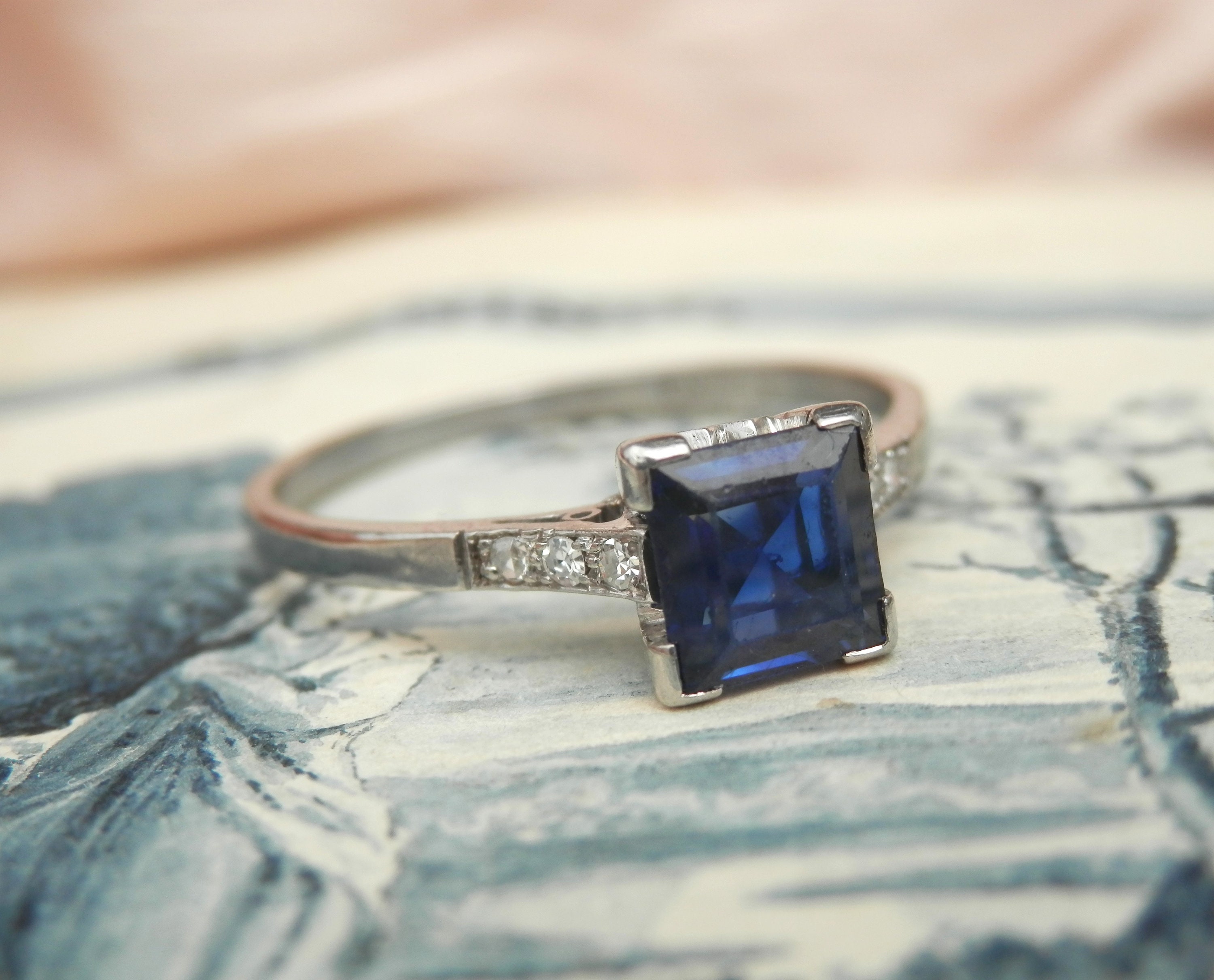 Art Deco sapphire solitaire ring, sapphire & diamond ring, platinum sapphire ring, Guild of Valuers valuation, ring size P, US 7.75 sizeable