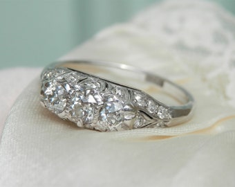 Antique Art Deco diamond three stone ring, 1.02ct old cut natural diamonds, independent assessment report, ring size Q.5, 8.5 sizeable