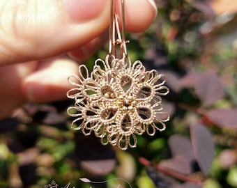 Fine lace earrings, minimalist earrings rose gold color, Tatting earrings, handmade earrings