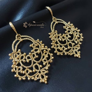 Golden earrings in Tatting technique zdjęcie 1