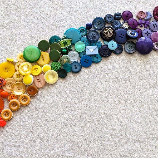 100 pc RAINBOW SEWING BUTTONS Novelty Red Orange Yellow Green Blue Pink Purple Pride