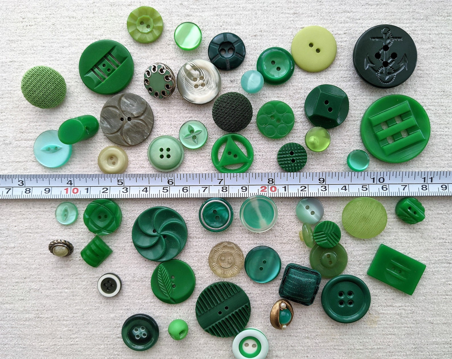 50 Vintage GREEN Sewing Buttons Mixed Lot 10mm 34mm Etsy