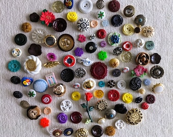 100 pc Vintage FLOWER SEWING BUTTONS Novelty Floral Bouquet Rainbow Gold Silver