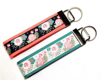 Pulsera de llavero, llavero de pulsera, llavero de pulsera, llavero de llavero, llavero de pulsera floral, llavero de cordón de muñeca, correa de cordón