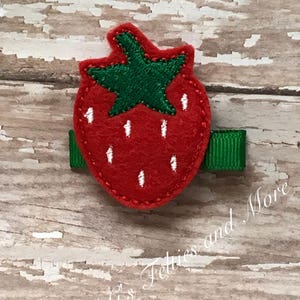 Strawberry Hair Clip, Summer Hair Bow, Strawberry Hair Bow, Toddler Hair Clip, Baby Girl Hair Clip, Embroidered Hair Bow, Pigtail Hair Clip