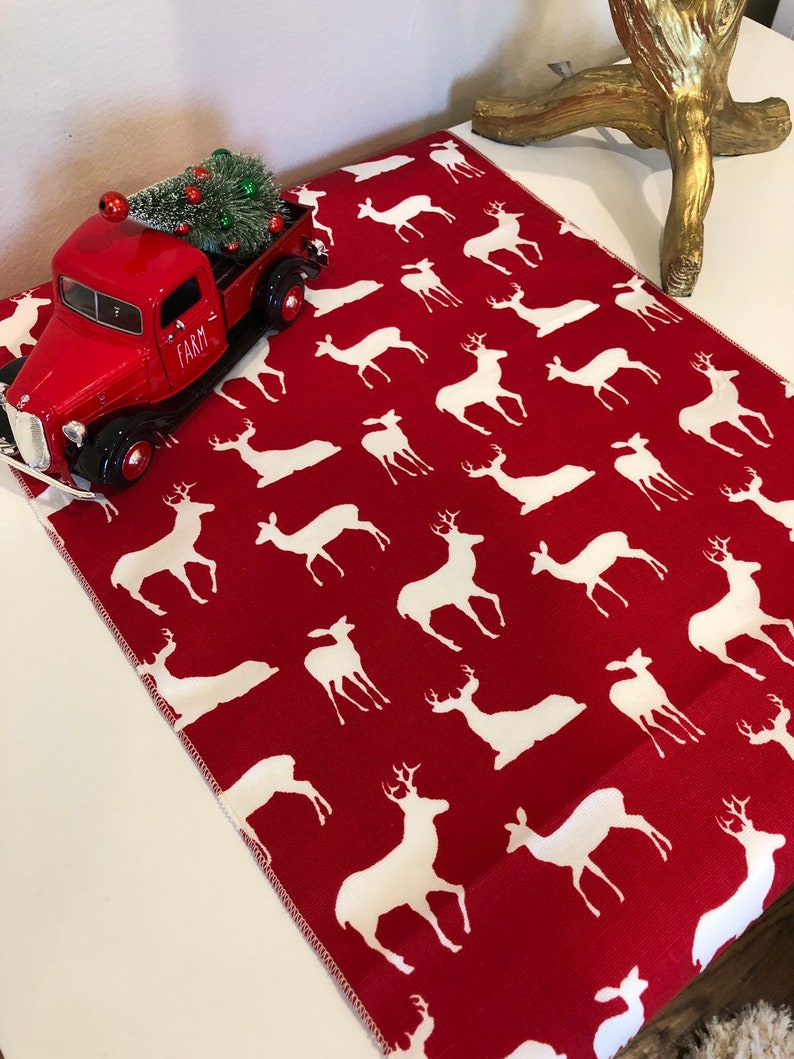 Christmas Table Decor Christmas Table Runner Colorful Christmas Winter Christmas Decorations Deer Reindeer Table Runner