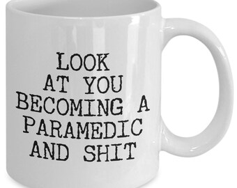 Regalos de graduación paramédico Nueva taza paramédico Aspirante a futuro estudiante paramédico Regalo divertido para paramédicos Mírate convertirte en una taza de café