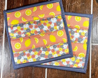 Lemon Quilted Pot Holders, Set of 2, Floral Kitchen Hot Pads
