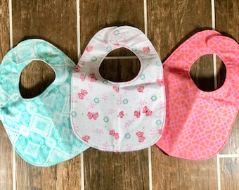 Baby Girl Flannel bibs - 3 pack Coordinating bibs - Flower theme - Traditional Bibs