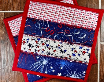 Patriotic Pot holders, Quilted Potholders Set of 2, Hot Pads, Pot Holder Gift Set, Quilted Mug Rugs, Fabric Hot Pad, Summer Decor