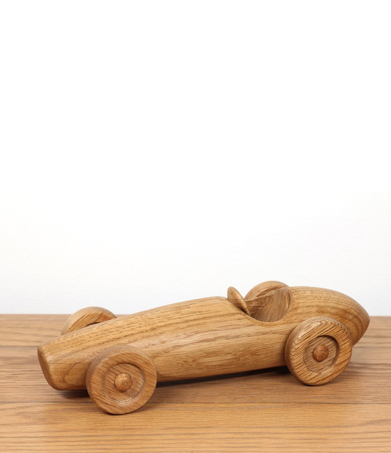 Ferrari 500 F2 inspired racing car. Executive desk toy, 1950s oak wooden car collectible. Great gift for car enthusiast image 2