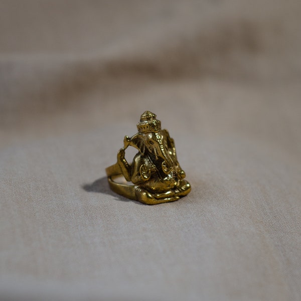 Ganesh Ji ring, jai, Ganesha, indian, ring, statement, holy, jewellery, boho, bohemian, unique, gold, brass, mens, ladies, unisex,handmade,