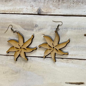 Tiare flower Earring design 1 ,SVG file, wood cut and engrave