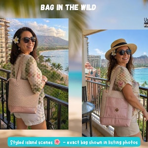 Puede incluir: Un bolso tote rosa claro con un patr&oacute;n acolchado y una parte inferior y un bolsillo rosas lisos. El bolso se muestra en dos fotos con un fondo oce&aacute;nico esc&eacute;nico. El texto "BAG IN THE WILD" est&aacute; en la parte superior.