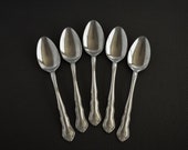 Walco Stainless Steel Spoons, Vintage Spoons, Oval Soup Spoon, Stainless Spoons, Stainless Flatware, Stainless Silverware, Floral Pattern