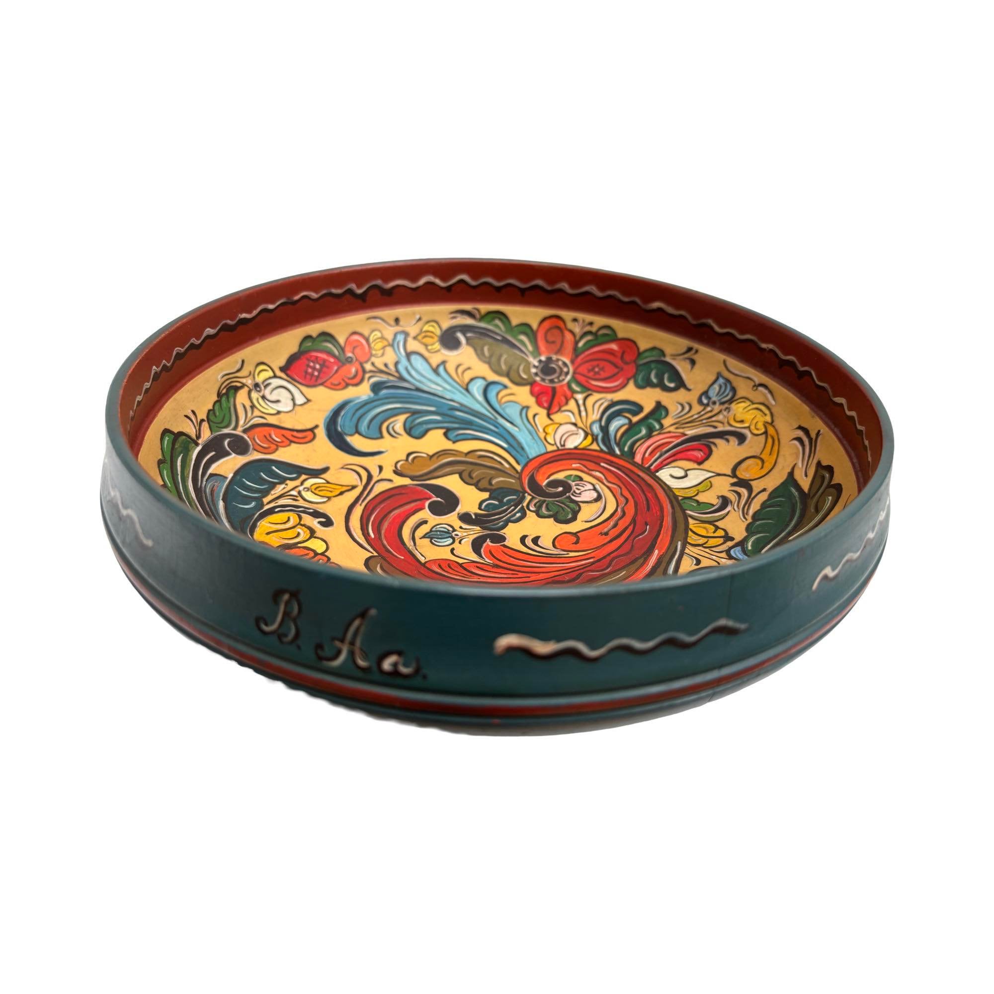 ヴィンテージ ノルウェー ローズマリング ボウル: 手彫りの花の民芸