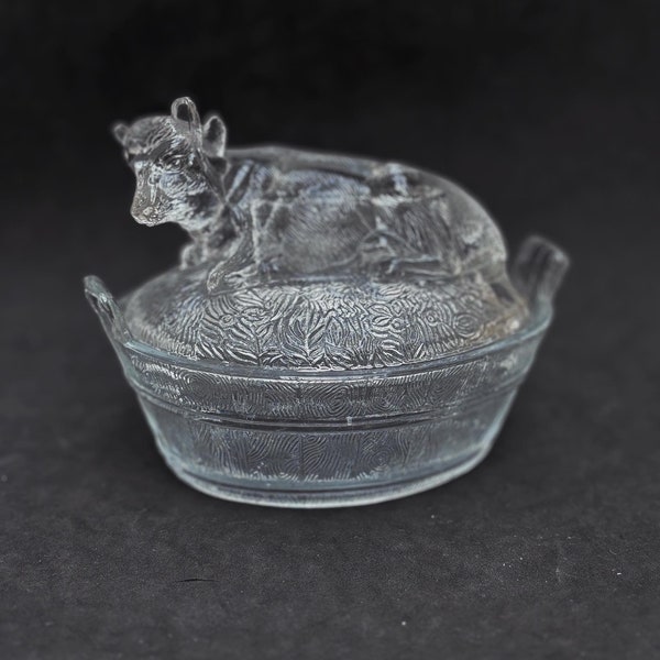 Beurrier ancien en verre moulé pressé représentant une vache sur le couvercle, mini terrine decor cuisine cadeau hotesse décor ferme