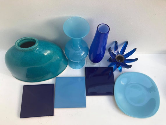 ブルーターコイズの装飾セット：バラバラの花瓶、皿、コースター
