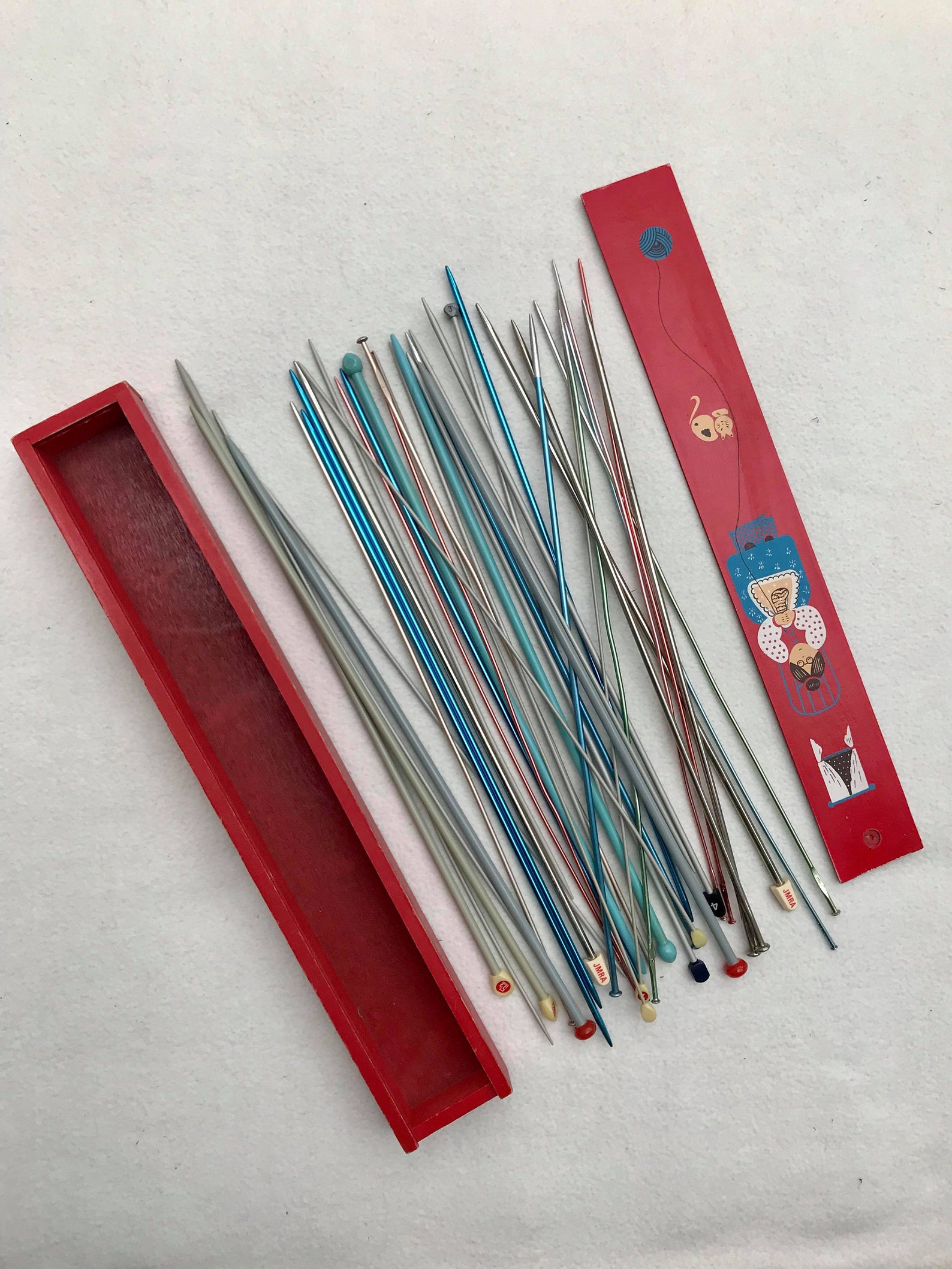 Vintage Knitting Needle Box Red Needles Vintage Wooden Pencil Etsy