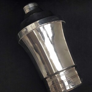 Large Vintage Art Deco Cocktail Shaker: Silver Plated Martini Barware