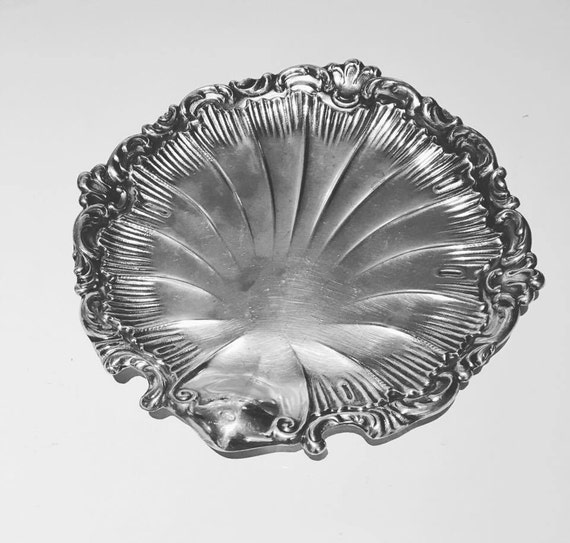 Shell Silver Plated Serving Tray Home And Garden Kitchen And Etsy Shell Silver Plated Serving Tray Home And Garden Kitchen And Etsy
