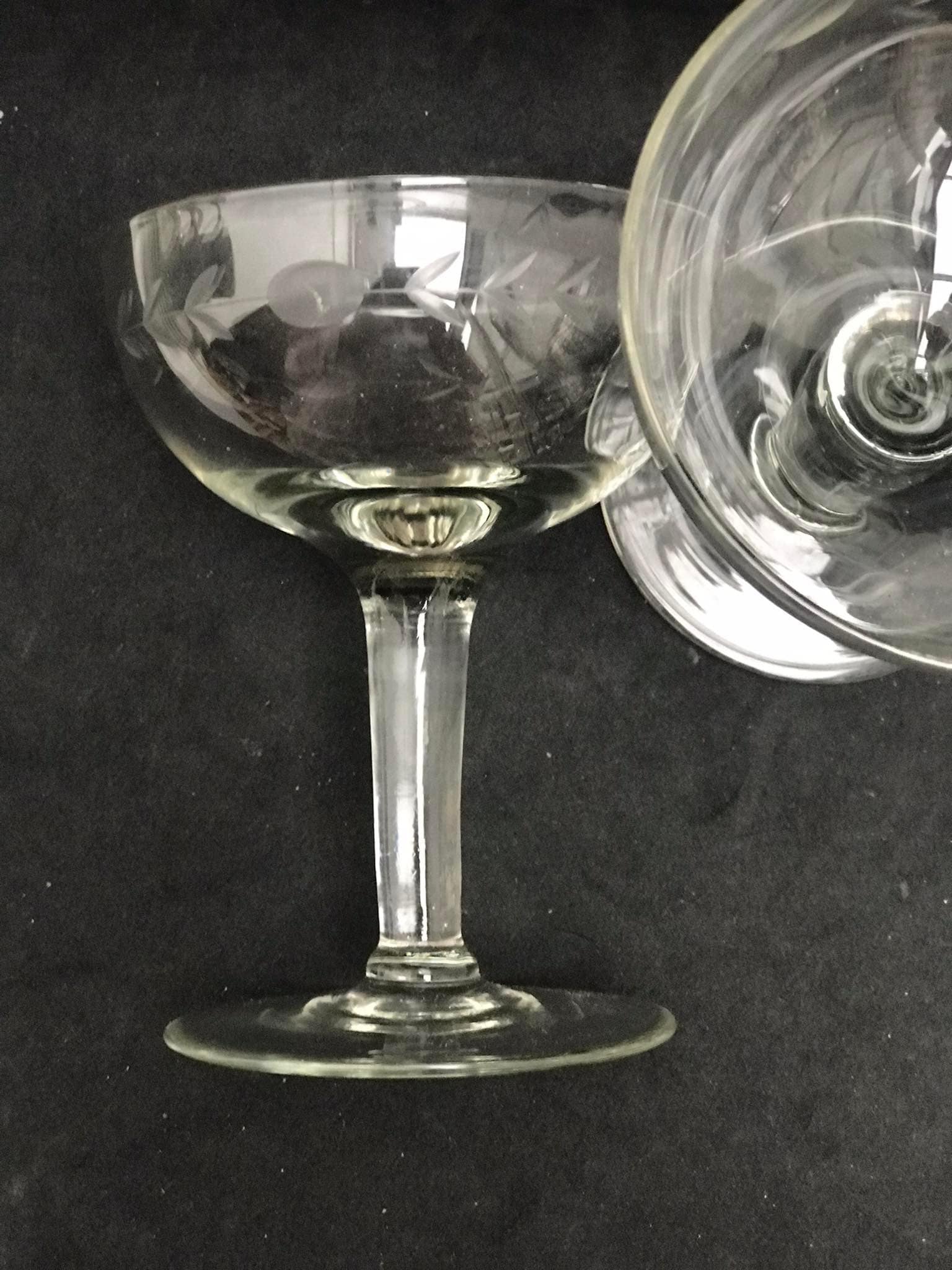 Vintage Champagne Flutes — Set of 2