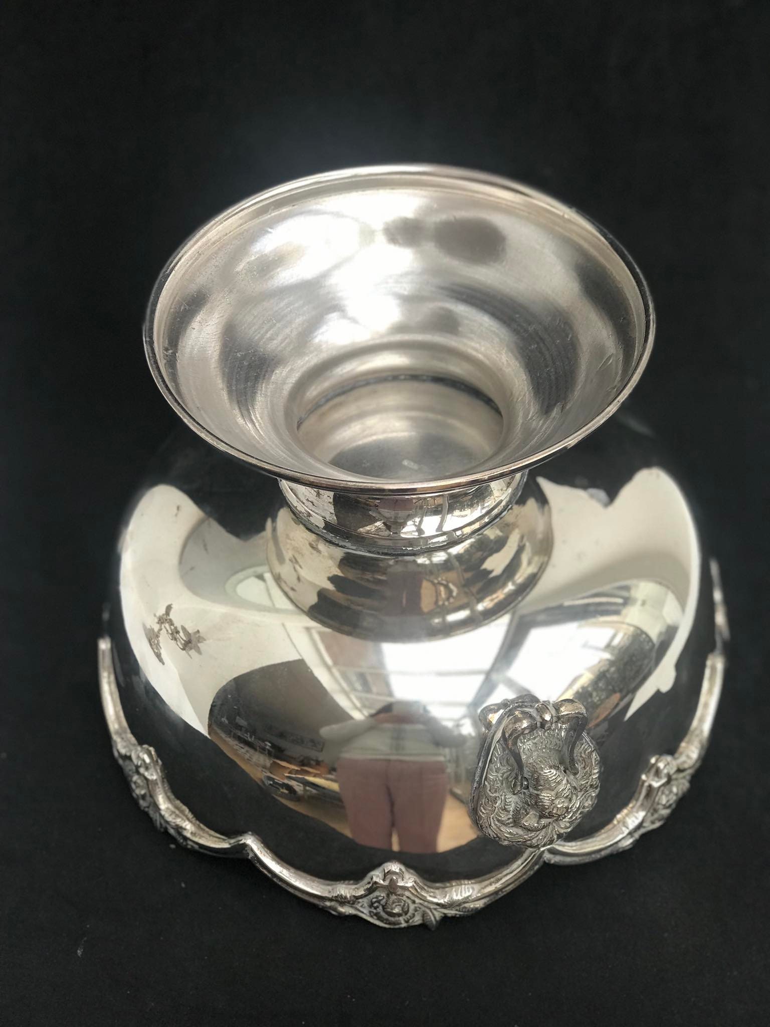 【英国】 ライオンのボウル / センターピース【シルバープレート】直径18cm 英国】 ライオンのボウル / センターピース【シルバープレート】直径