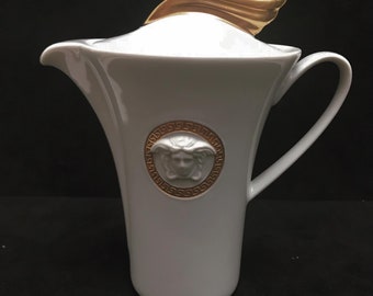 Versace Rosenthal Creamer: Medaillon Meandre d'Or Porcelain Milk Jug