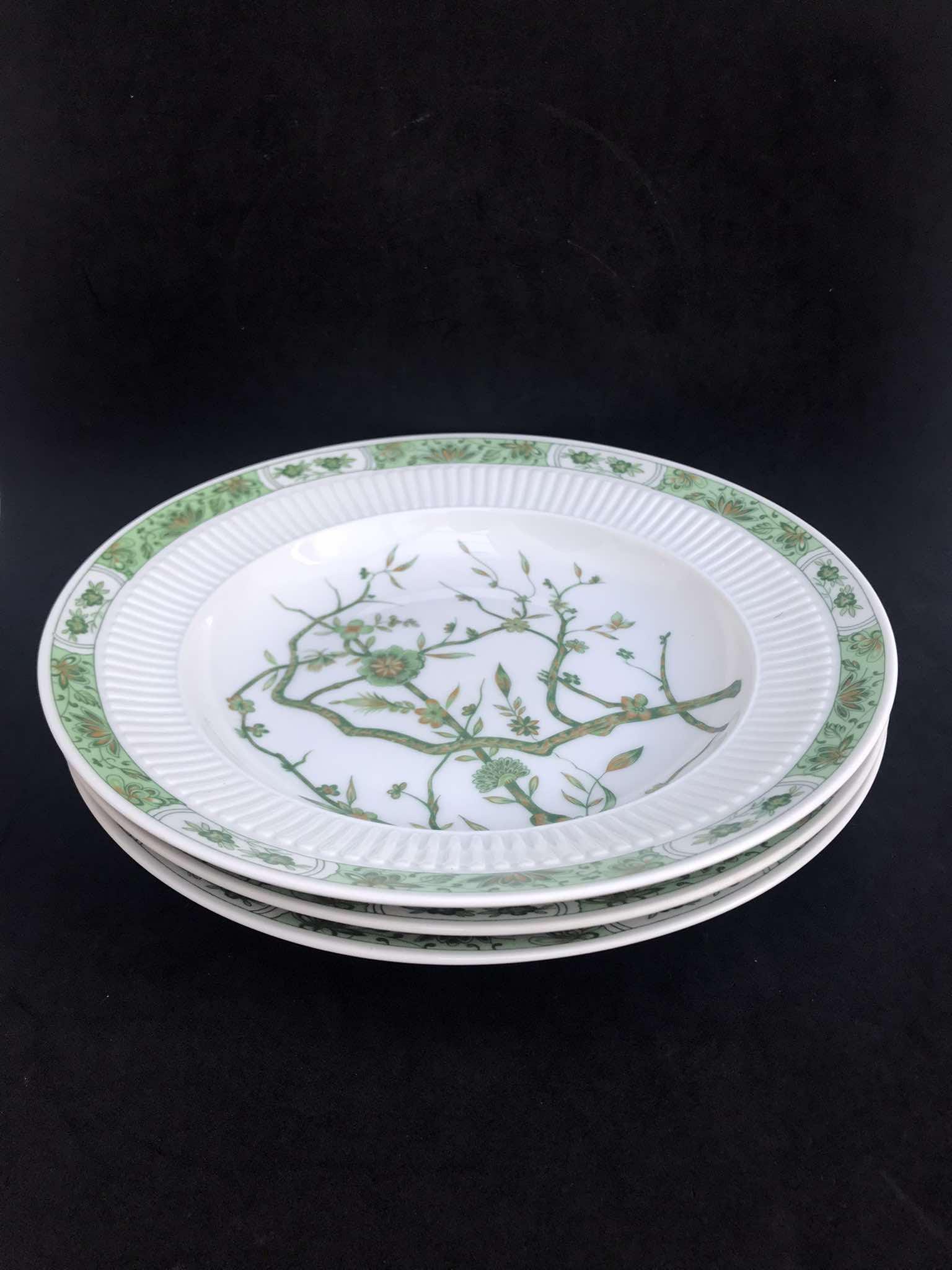 RAYNAUD花柄装飾の白い皿 直径25cm RAYNAUD花柄装飾の白い皿 直径25cm - メルカリ