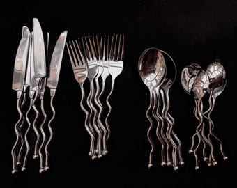 Juego de cubiertos de acero inoxidable retorcido, cubiertos brutalistas hechos a mano para 6