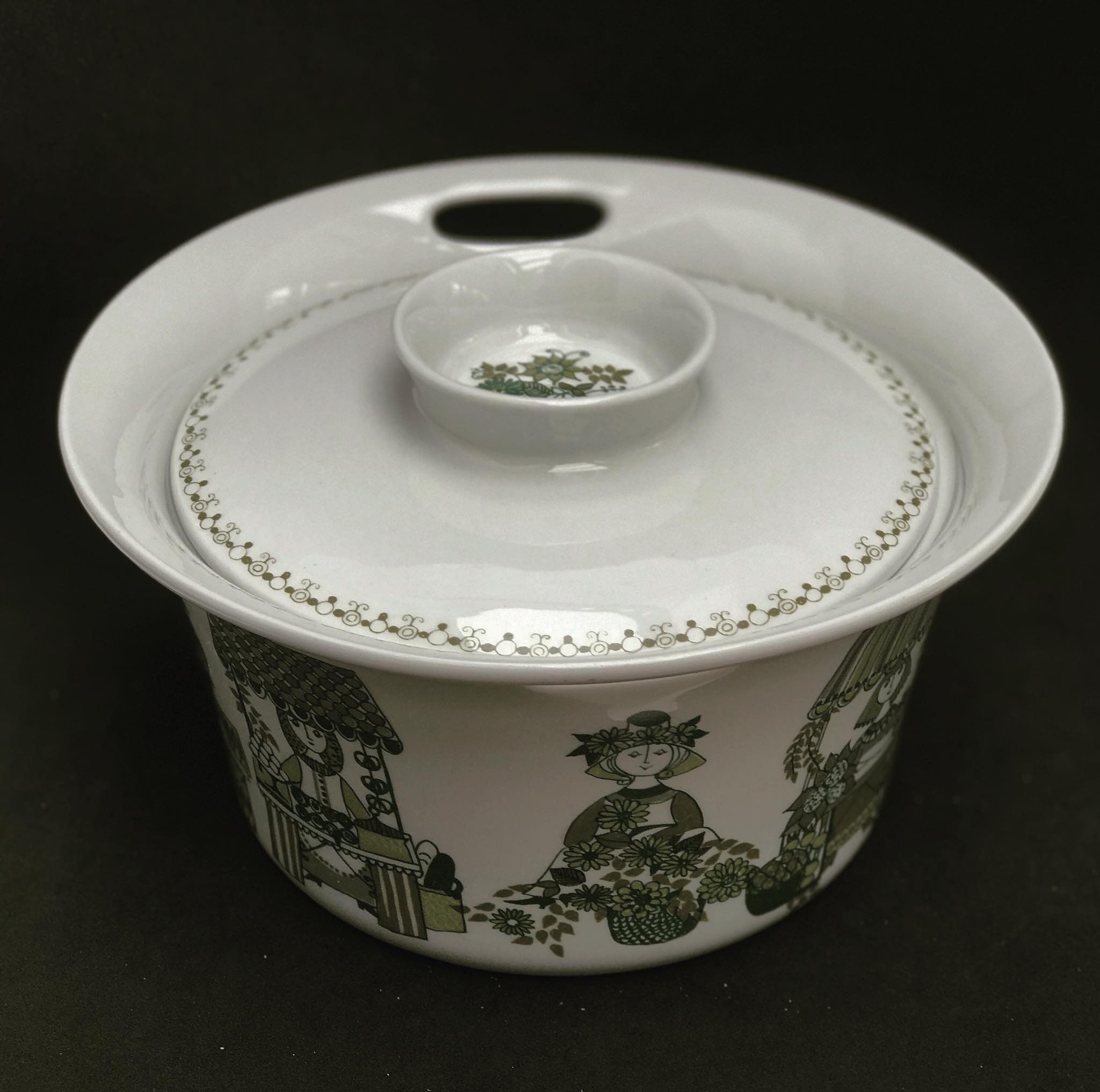 Figgjo Flint Market Casserole Pan With Cover: Scandinavian Green