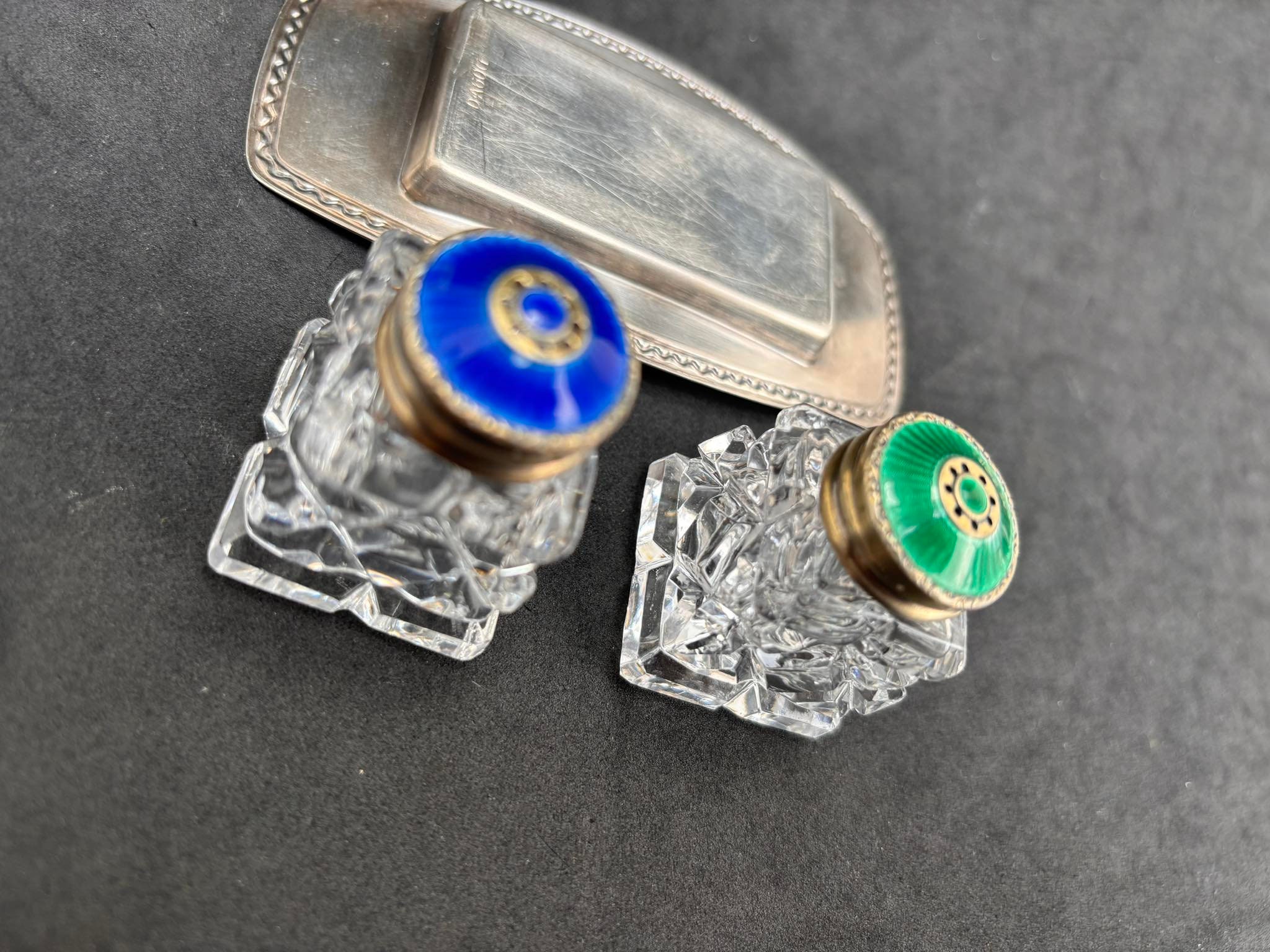 Hroar Prydz シルバーとギロシェエナメルガラス製ソルト&ペーパーポット Hroar Prydz ノルウェー製 スターリングシルバー クリスタルエナメル