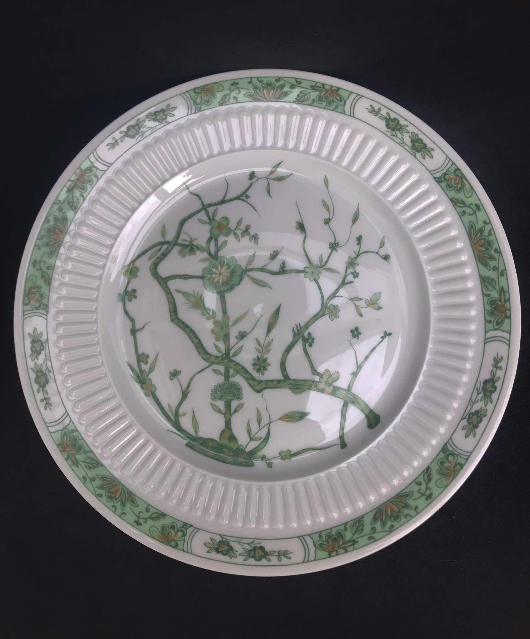 Raynaud Limoges 皿7枚（1枚3,000円）約25cm Raynaud Limoges 皿7枚 約25cm（1枚3,000円） - メルカリ