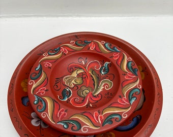 ヴィンテージノルウェーローズマリングプレートセット：手描きの民芸品