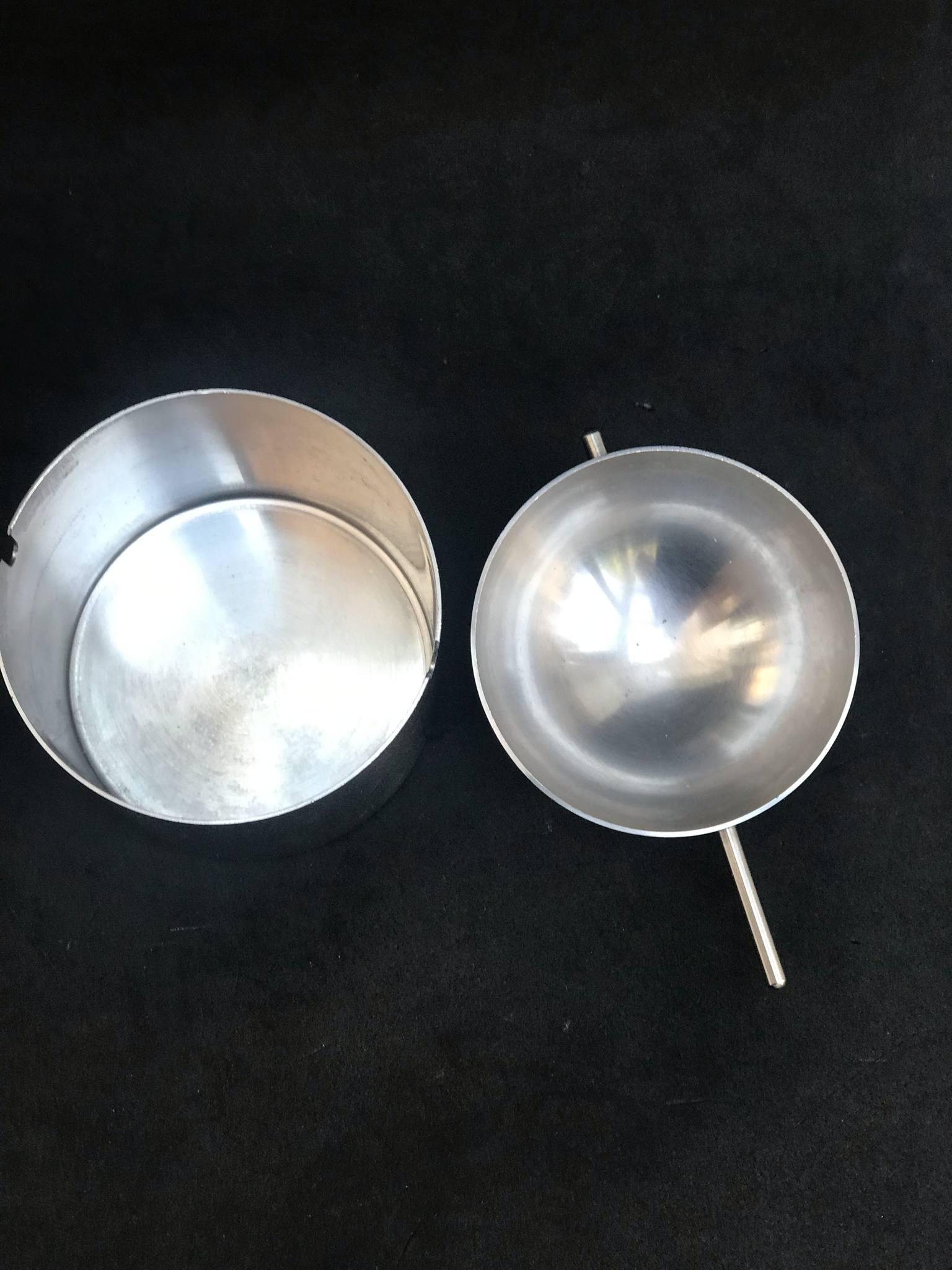 ヴィンテージ アルネ ヤコブセン ステルトン 灰皿: デンマーク