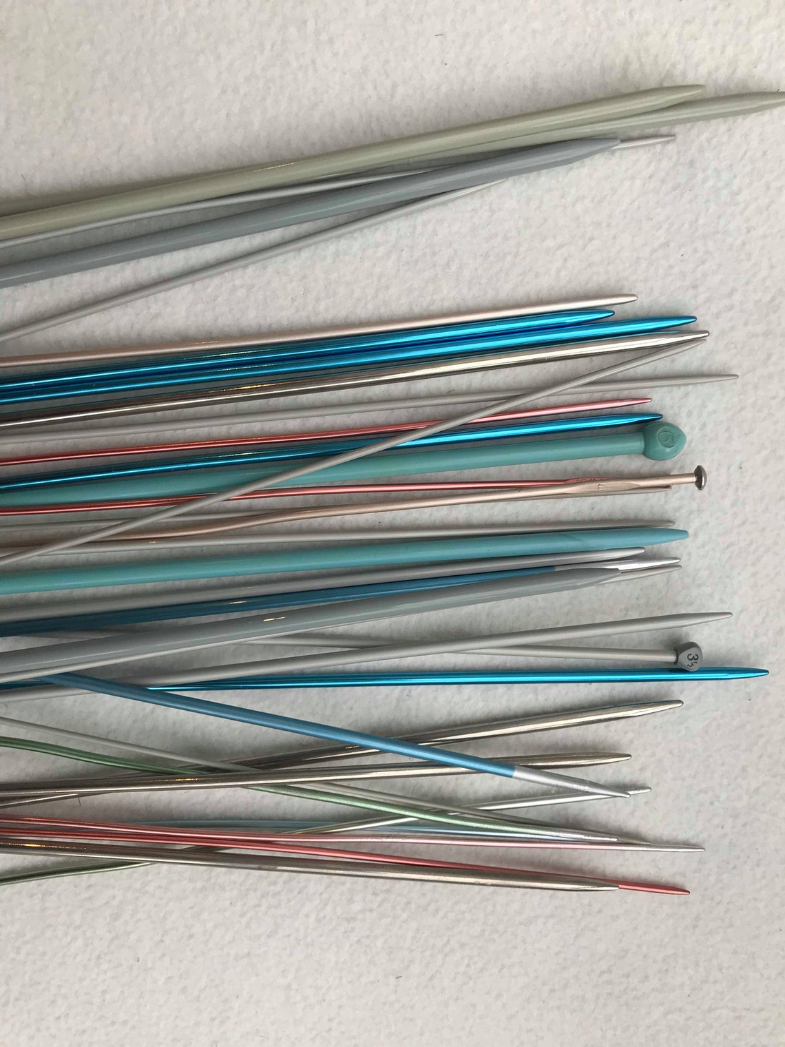 Vintage Knitting Needle Box Red Needles Vintage Wooden Pencil Etsy