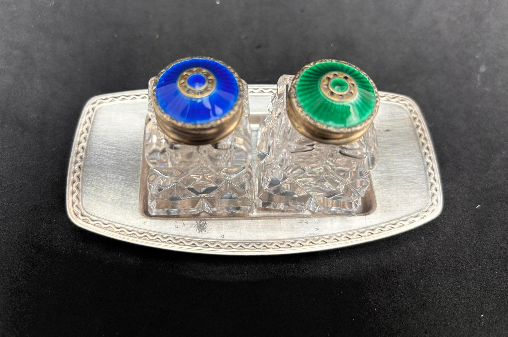 Hroar Prydz シルバーとギロシェエナメルガラス製ソルト&ペーパーポット Hroar Prydz ノルウェー製 スターリングシルバー クリスタルエナメル