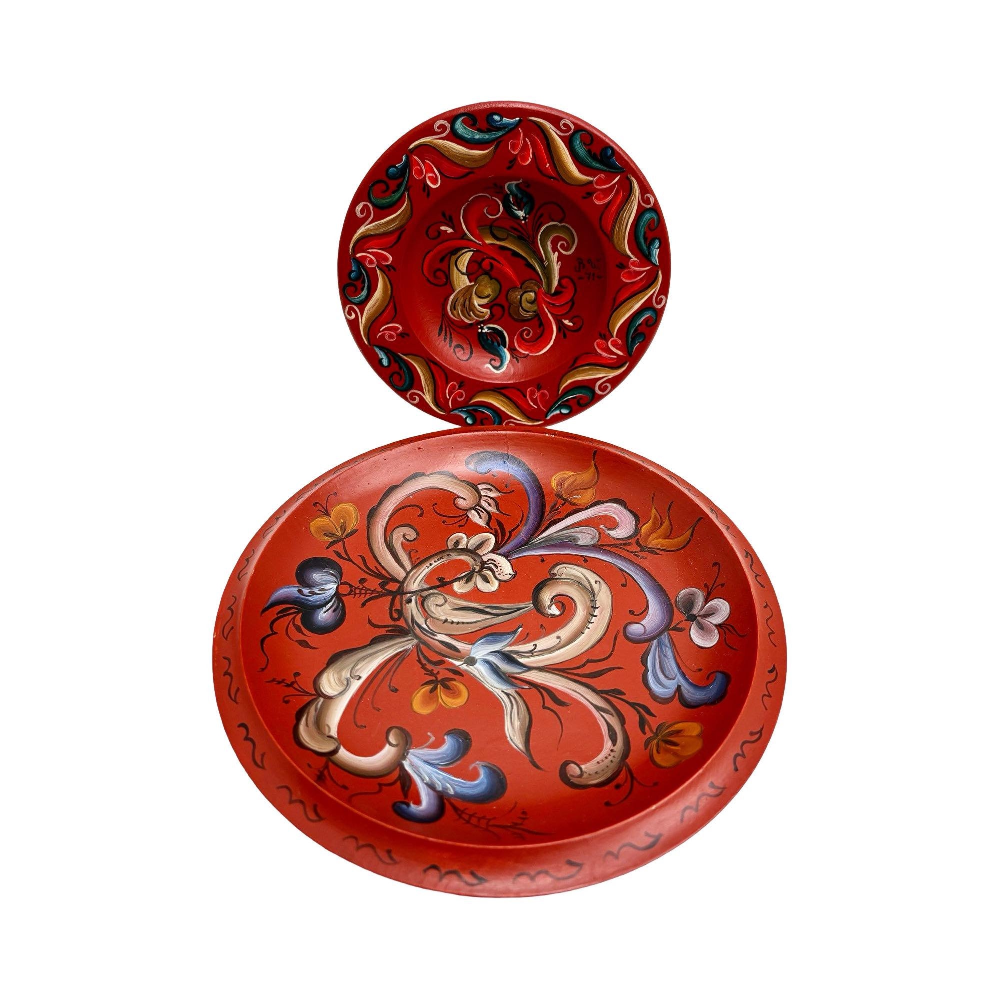 ヴィンテージノルウェーローズマリングプレートセット：手描きの民芸品