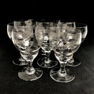 Vintage Brandy Porto Sherry Liquor Glasses set 8 Footed Aperitif Glasses Liquor Cordials Mid century bar cart glasses Gift for him man cave