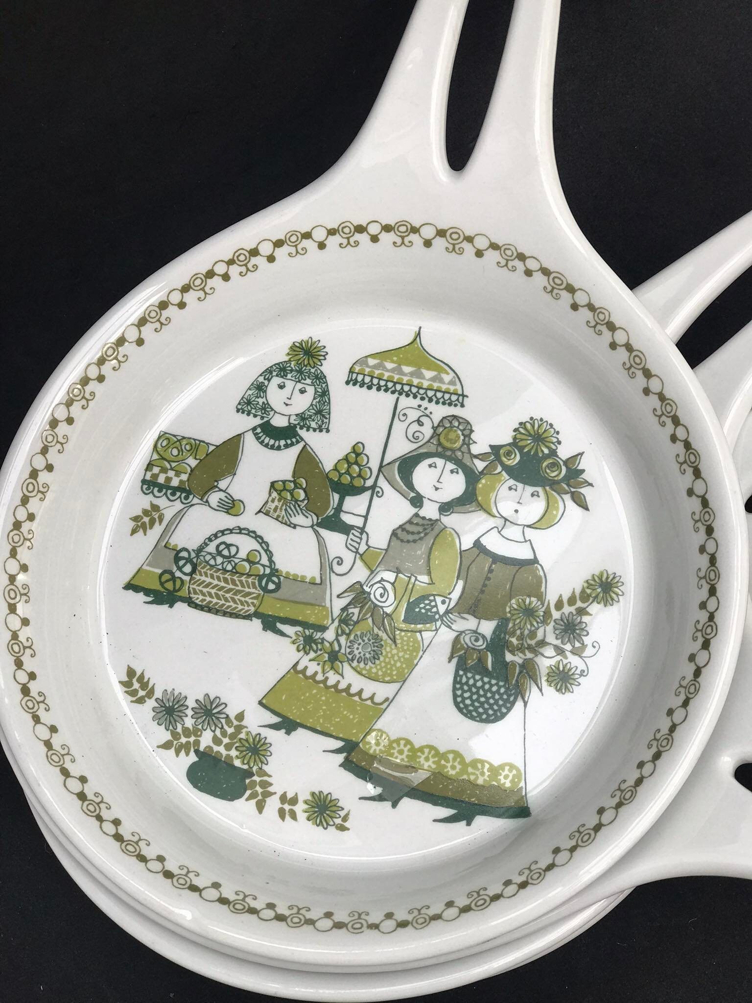 Figgjo フリントマーケットプレート（ハンドル付き）：Turi Design