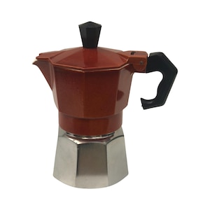 Peut inclure: Une cafetière à espresso rouge et argent avec une poignée noire.