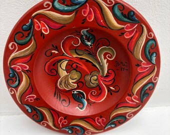 ヴィンテージノルウェーローズマリングプレートセット：手描きの民芸品