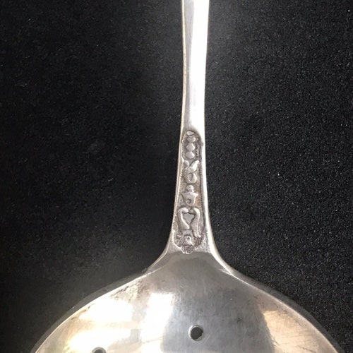 Mini Sugar sifting spoon tiny ladle Victorian Silver plated Small strainer Phillip Ashberry & Sons Antique English shops collector kitchen tool