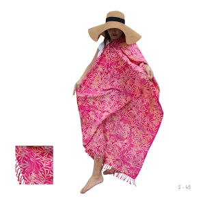 XL 45x79 Multi-Way Oversized Batik Sarong - Exklusiver Bali Designer Strandschal, Plus Size Paradise Pink Rayon - Mandala Botanical Shawl
